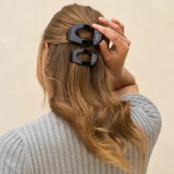 Flat Cloud Clip Black Small