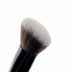 No. 7 Angled Blush Brush
