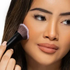 No. 9 Angled Flat Top Foundation Buffing Brush