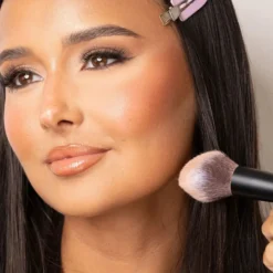 No. 10 Bronzer Brush