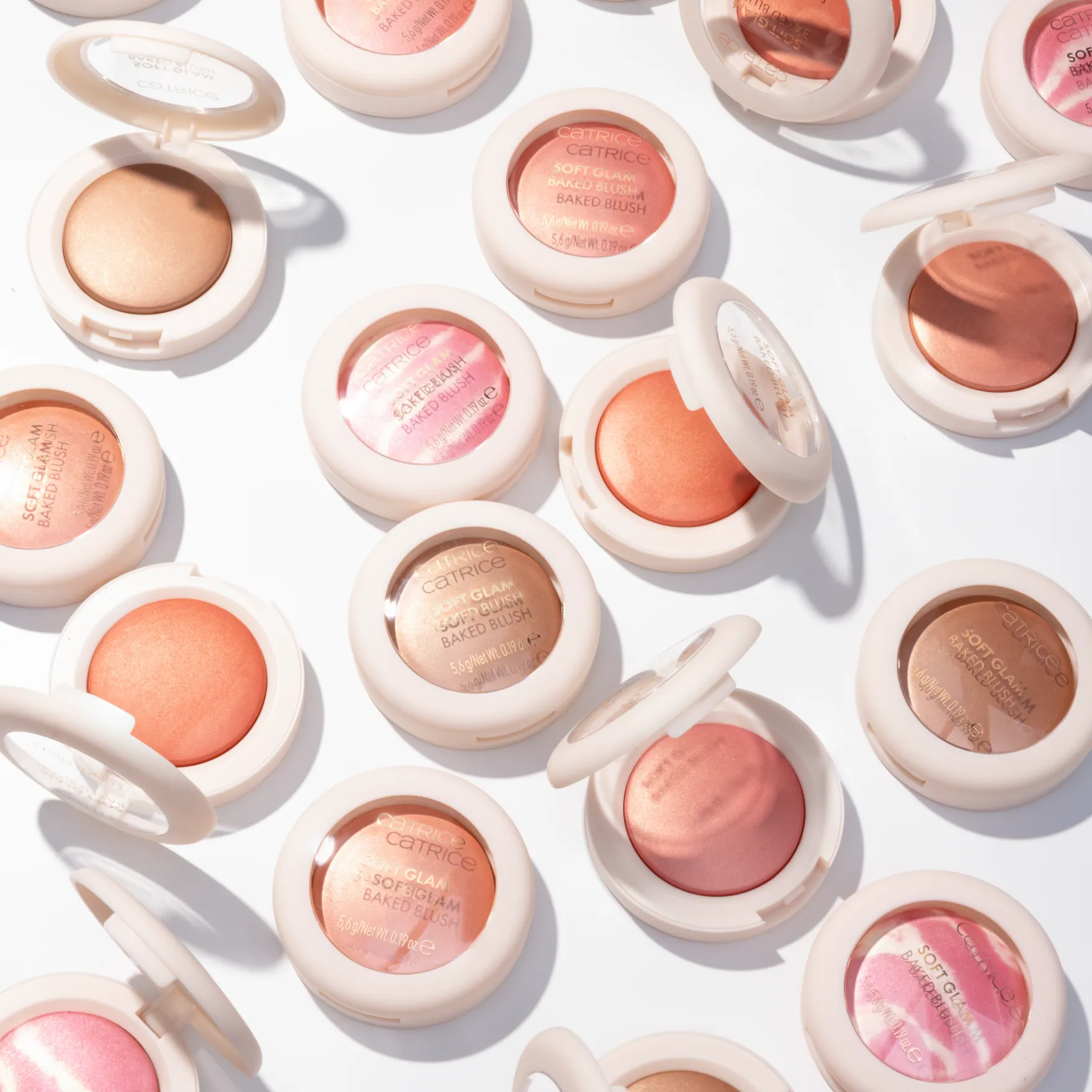 Soft Glam Baked Blush 020 Peachy Breeze