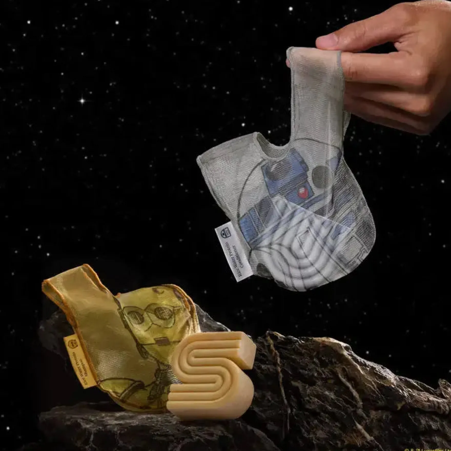 Star Wars™ Shampoo Bar Saver Bag C-3PO